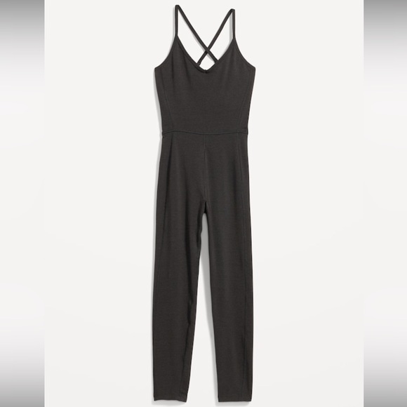Old Navy PowerChill 7/8-Length Cami Jumpsuit in Charcoal - Picture 4 of 11